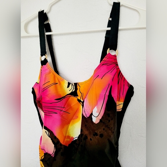 Christina Women's Chic/Vibrant Floral One Piece Swimsuit 12D - Picture 5 of 15